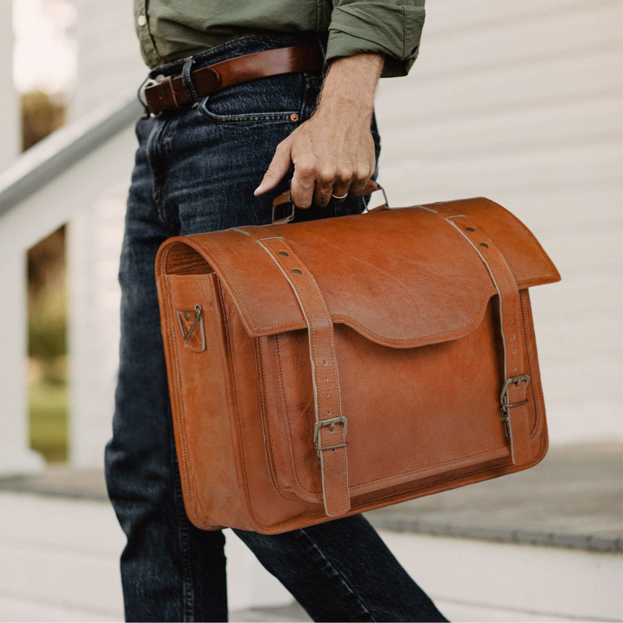 The Classic Gentleman Messenger Bag
